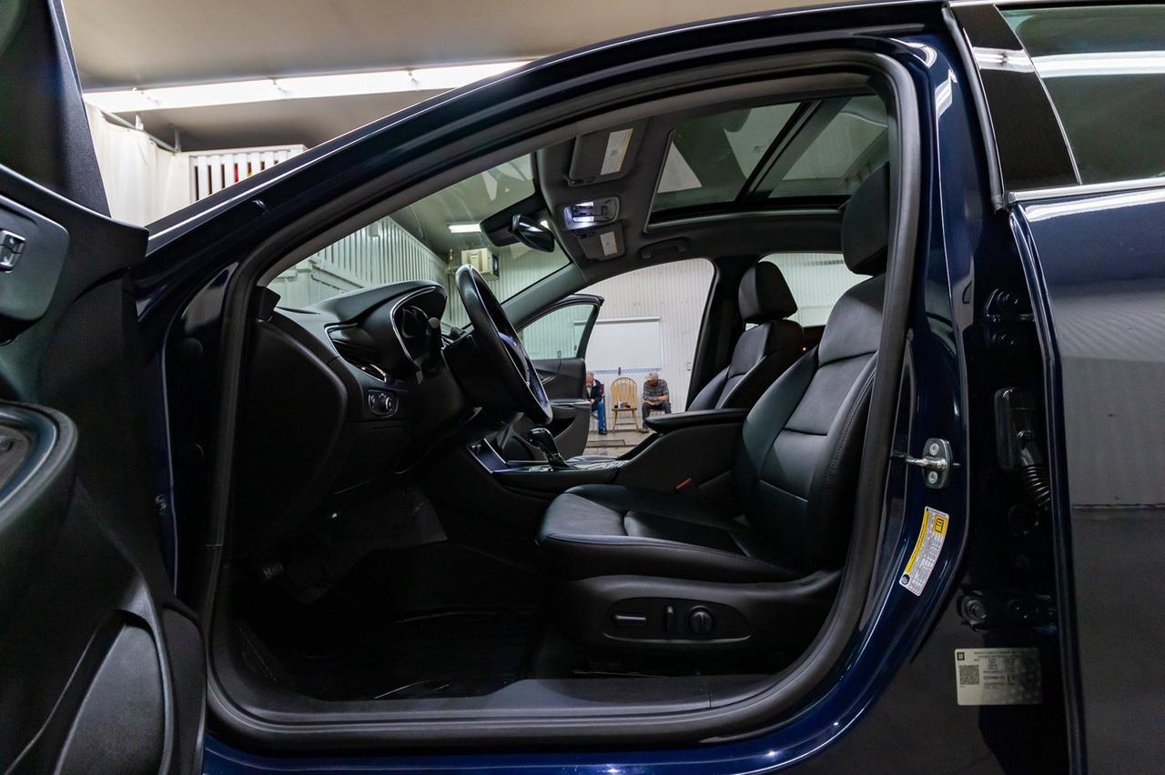 2018 Chevrolet Malibu LT Leather Roof Nav Red Deer AB