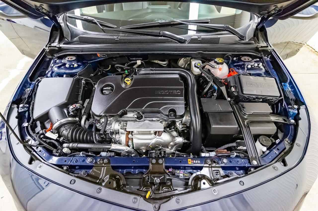 2018 Chevrolet Malibu LT Leather Roof Nav Red Deer AB