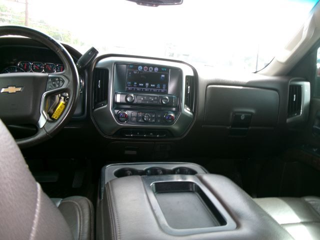 2018 Chevrolet Silverado 1500 LT - Photo 17