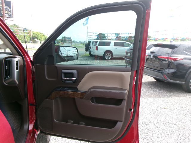2018 Chevrolet Silverado 1500 LT - Photo 18