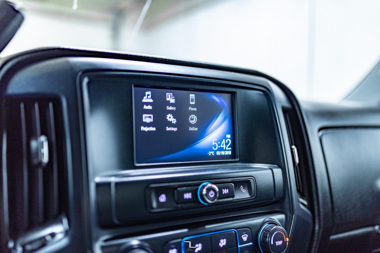 2018 Chevrolet Silverado 1500 4x4 Crew Cab Custom BCam Red Deer AB