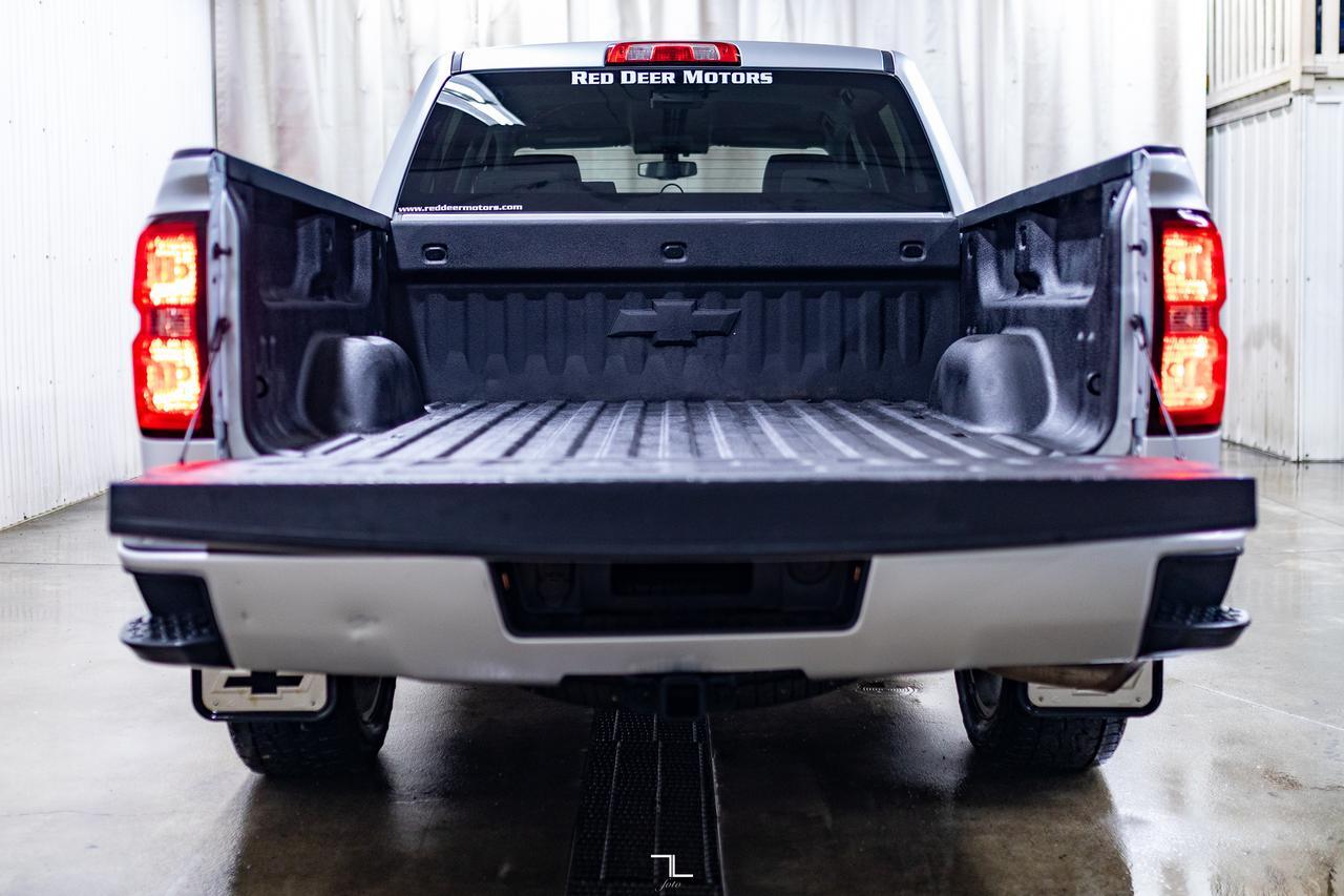 2018 Chevrolet Silverado 1500 4x4 Crew Cab Custom BCam Red Deer AB