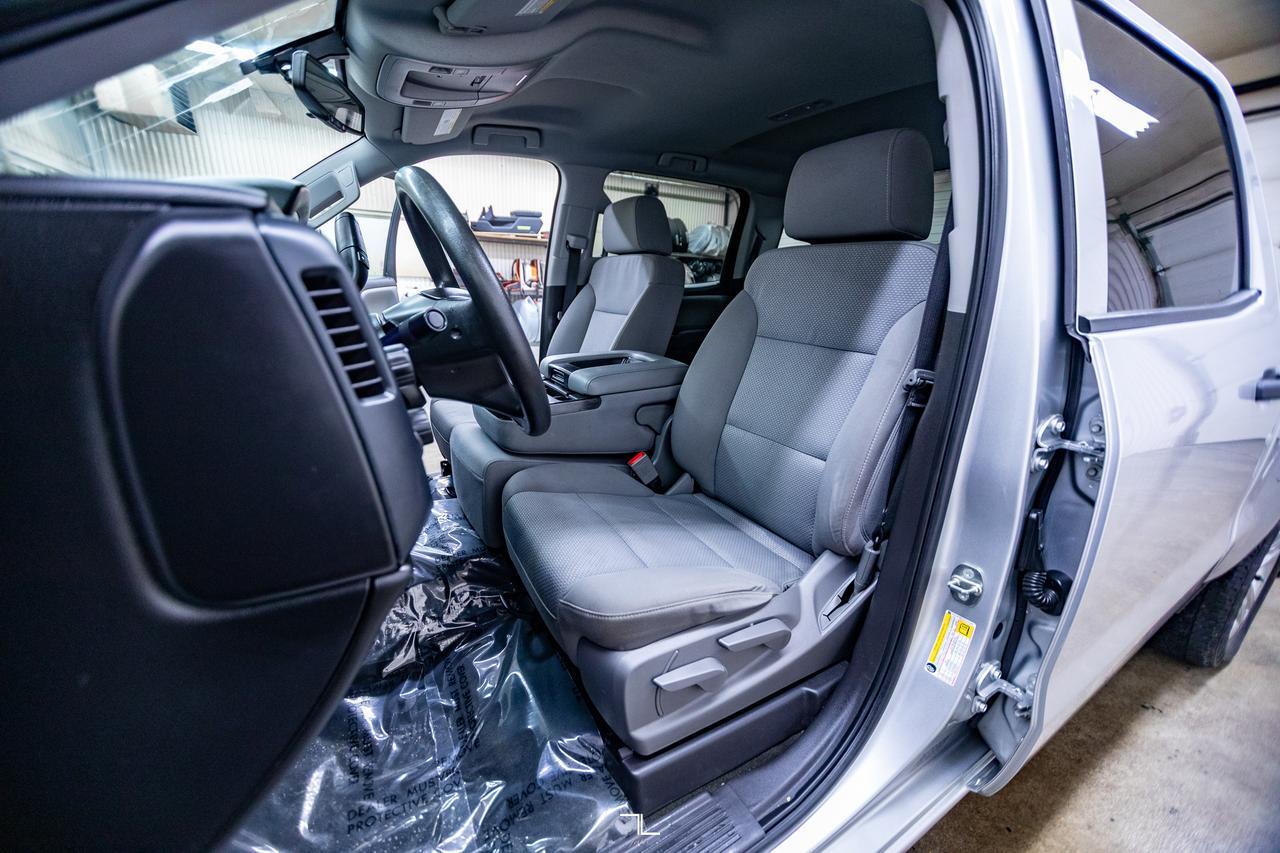 2018 Chevrolet Silverado 1500 4x4 Crew Cab Custom BCam Red Deer AB