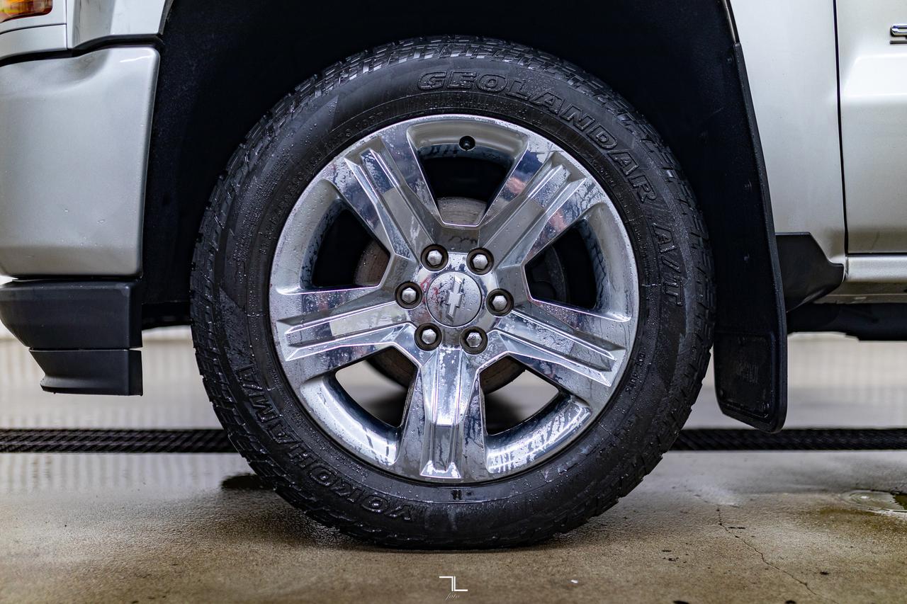 2018 Chevrolet Silverado 1500 4x4 Crew Cab Custom BCam Red Deer AB