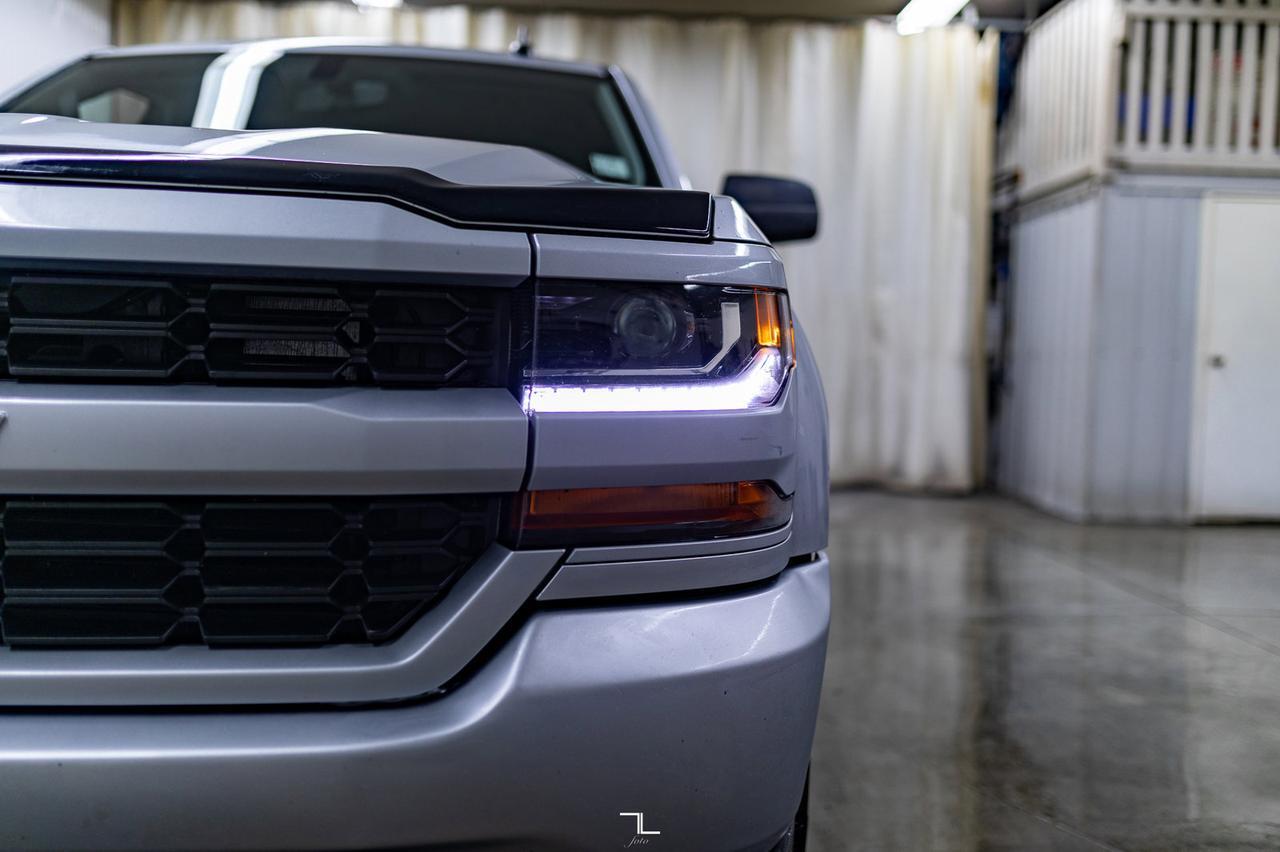 2018 Chevrolet Silverado 1500 4x4 Crew Cab Custom BCam Red Deer AB