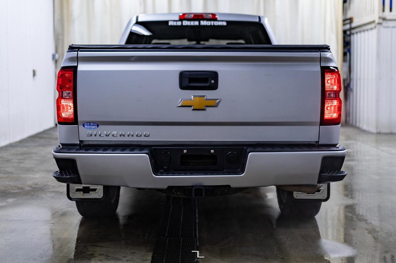 2018 Chevrolet Silverado 1500 4x4 Crew Cab Custom BCam Red Deer AB