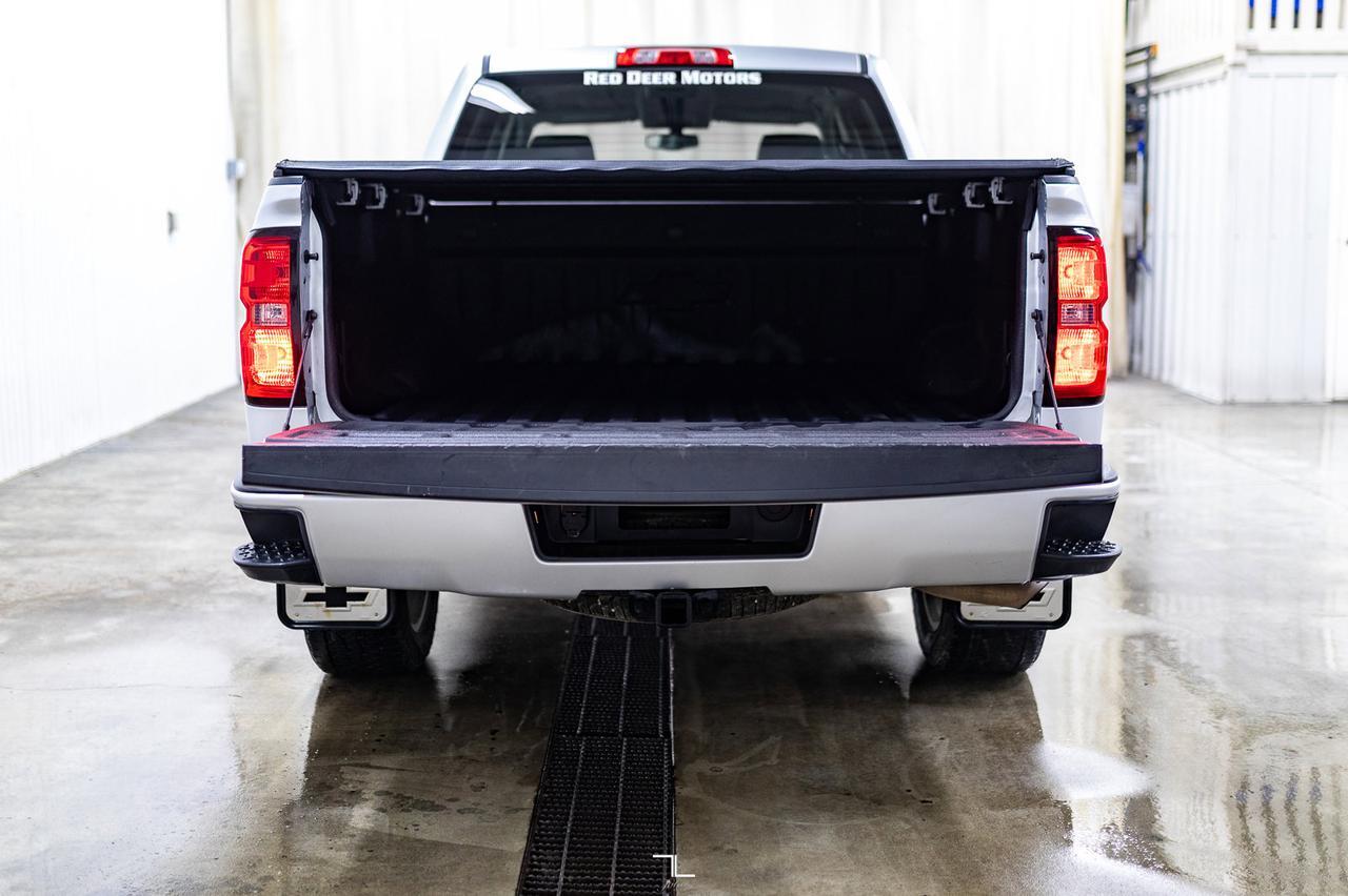 2018 Chevrolet Silverado 1500 4x4 Crew Cab Custom BCam Red Deer AB