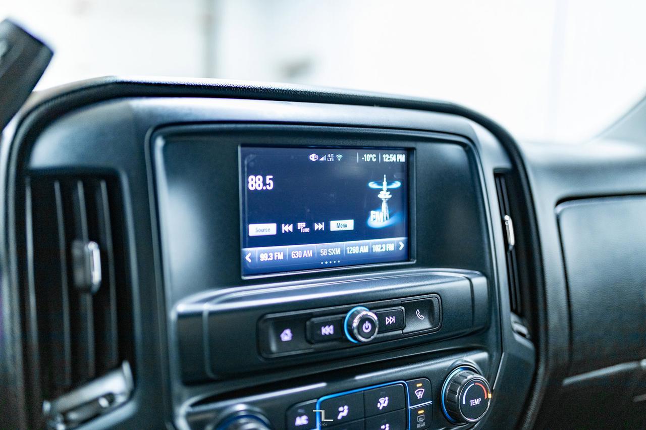 2018 Chevrolet Silverado 1500 4x4 Crew Cab Custom BCam Red Deer AB