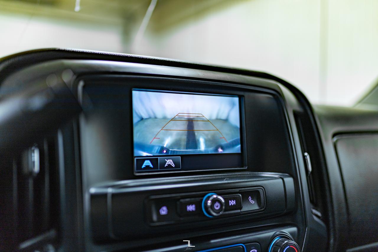 2018 Chevrolet Silverado 1500 4x4 Crew Cab Custom BCam Red Deer AB