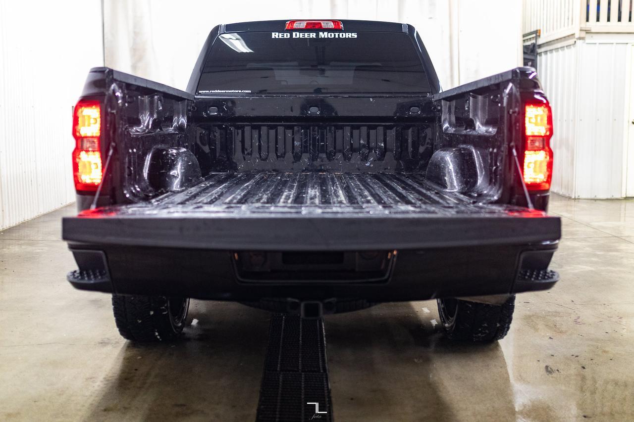 2018 Chevrolet Silverado 1500 4x4 Crew Cab Custom Longbox BCam Red Deer AB