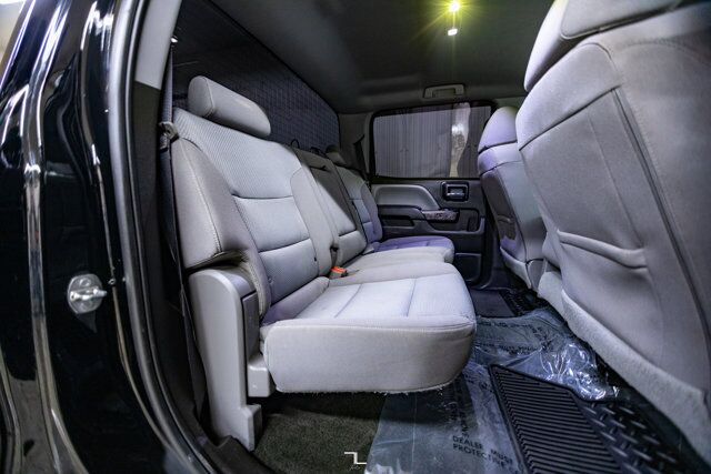 2018 Chevrolet Silverado 1500 4x4 Crew Cab Custom Longbox BCam Red Deer AB