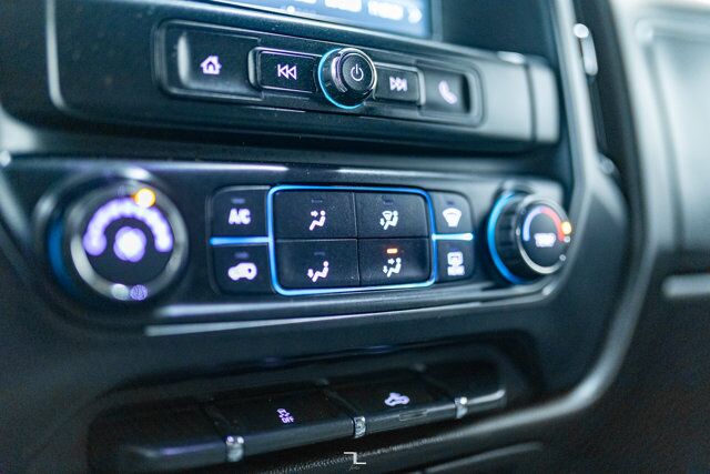 2018 Chevrolet Silverado 1500 4x4 Crew Cab Custom Longbox BCam Red Deer AB