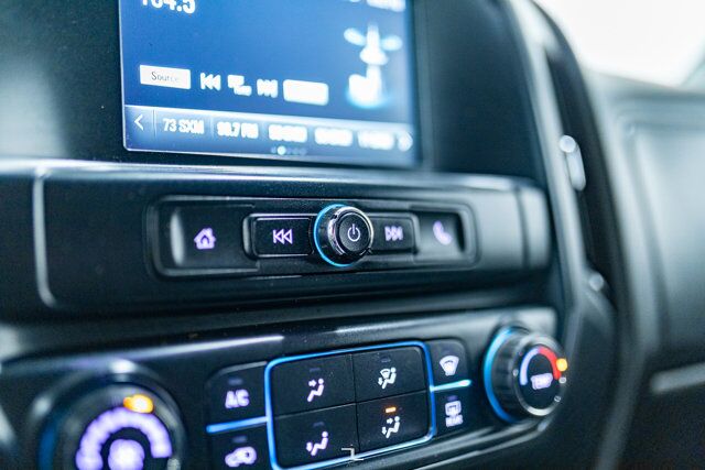 2018 Chevrolet Silverado 1500 4x4 Crew Cab Custom Longbox BCam Red Deer AB