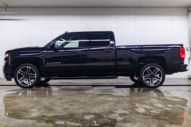 2018 Chevrolet Silverado 1500 4x4 Crew Cab Custom Longbox BCam Red Deer AB