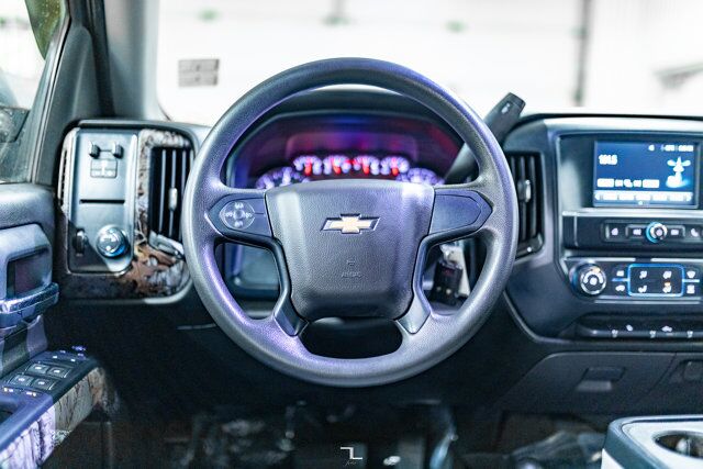 2018 Chevrolet Silverado 1500 4x4 Crew Cab Custom Longbox BCam Red Deer AB