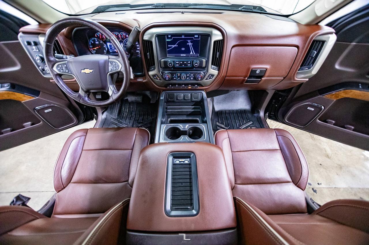 2018 Chevrolet Silverado 1500 4x4 Crew Cab High Country Leather Roof Nav BCam Red Deer AB