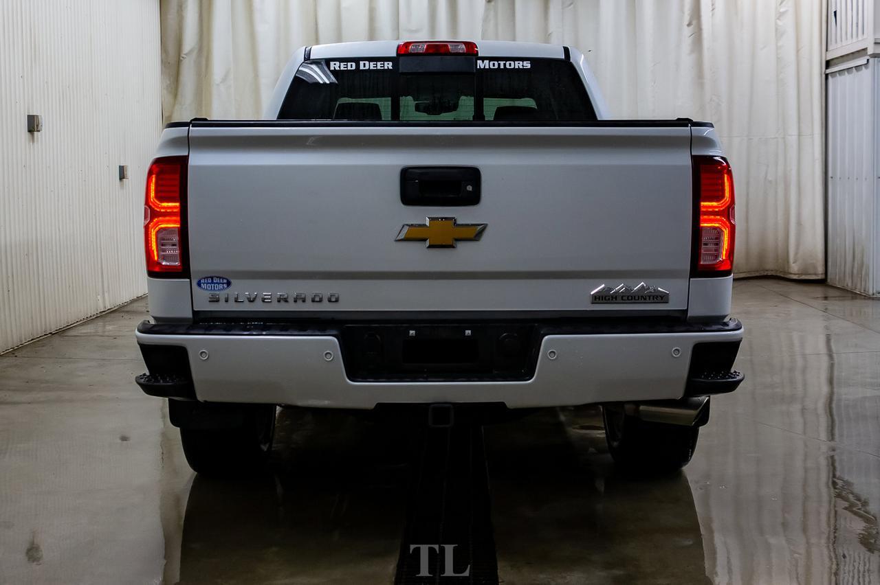 2018 Chevrolet Silverado 1500 4x4 Crew Cab High Country Leather Roof Nav Red Deer AB