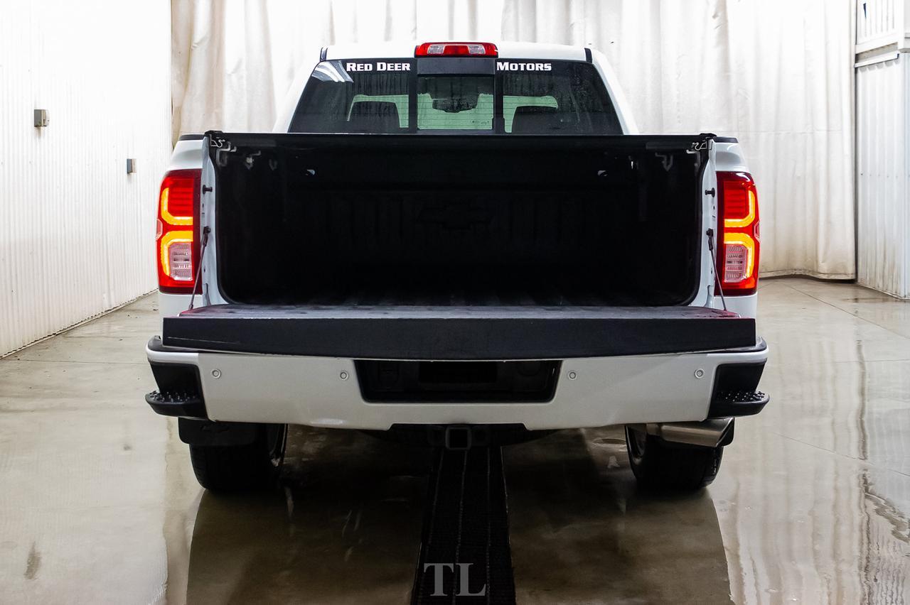 2018 Chevrolet Silverado 1500 4x4 Crew Cab High Country Leather Roof Nav Red Deer AB