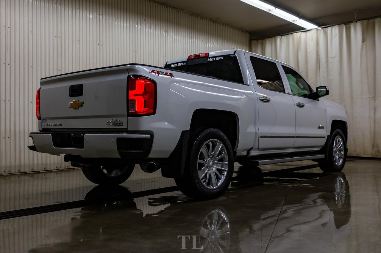 2018 Chevrolet Silverado 1500 4x4 Crew Cab High Country Leather Roof Nav Red Deer AB