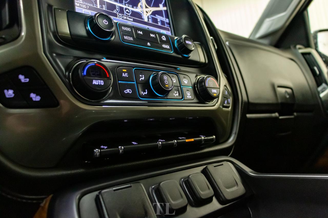 2018 Chevrolet Silverado 1500 4x4 Crew Cab High Country Leather Roof Nav Red Deer AB