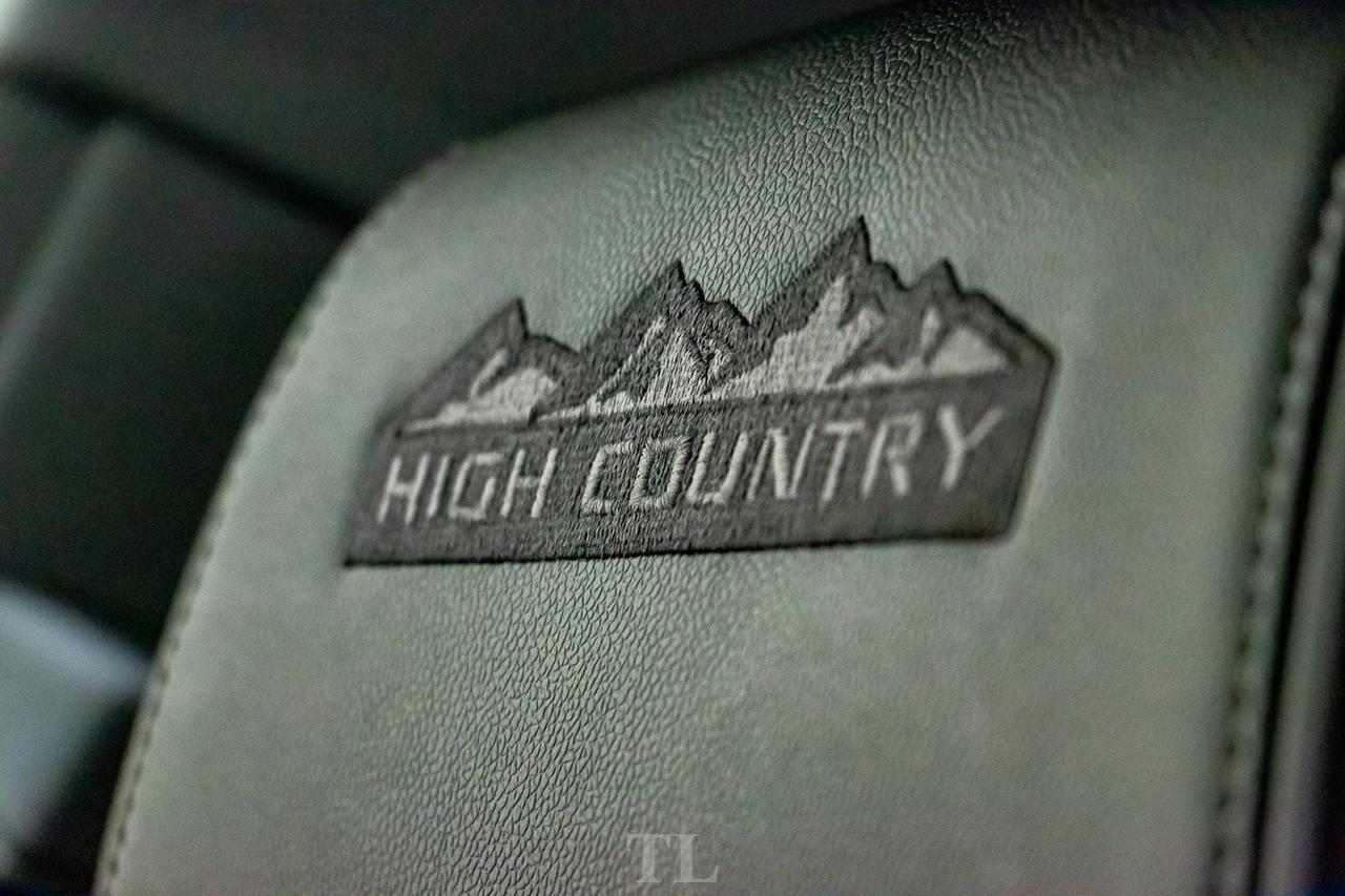 2018 Chevrolet Silverado 1500 4x4 Crew Cab High Country Leather Roof Nav Red Deer AB