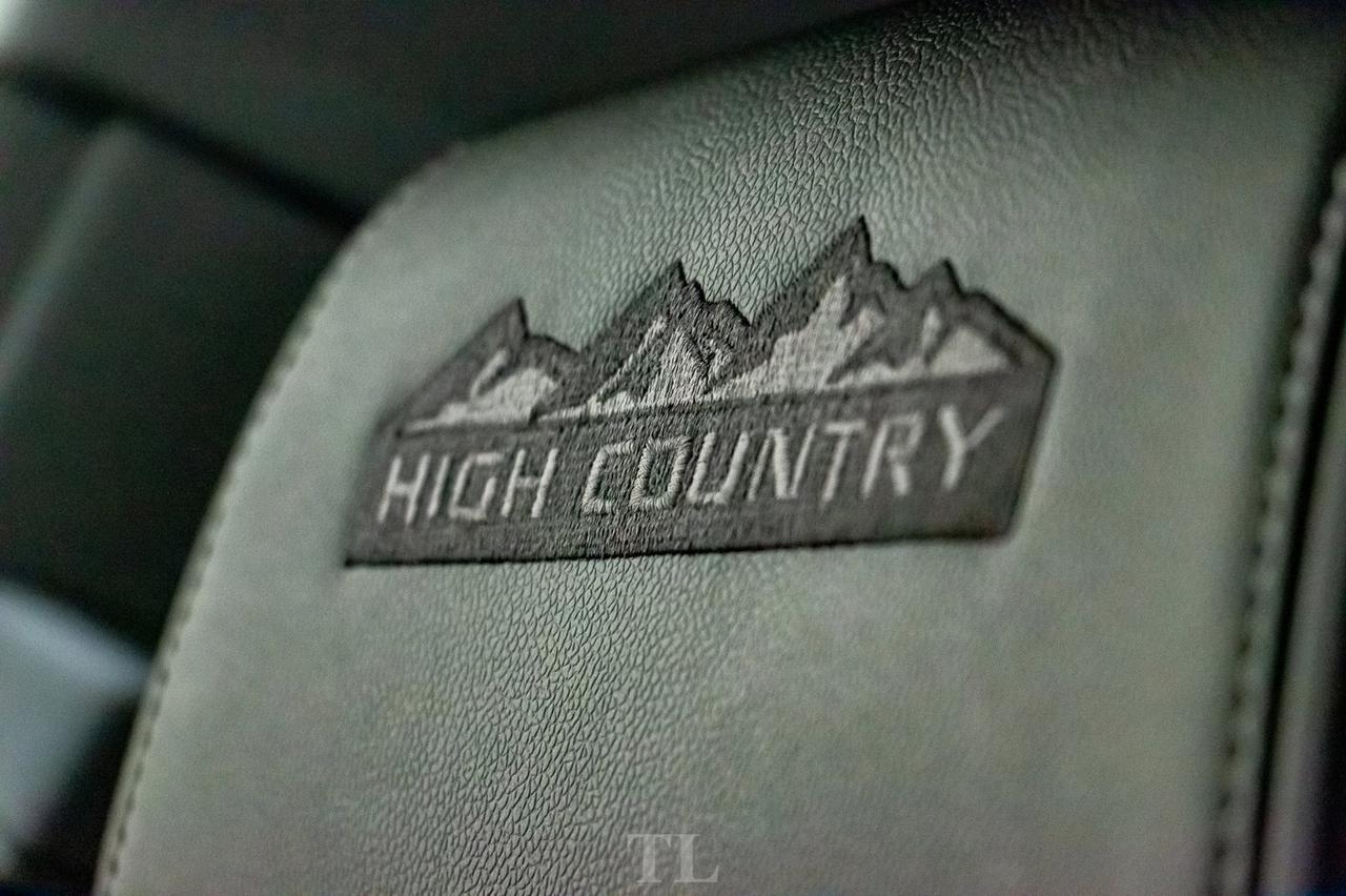 2018 Chevrolet Silverado 1500 4x4 Crew Cab High Country Leather Roof Nav Red Deer AB