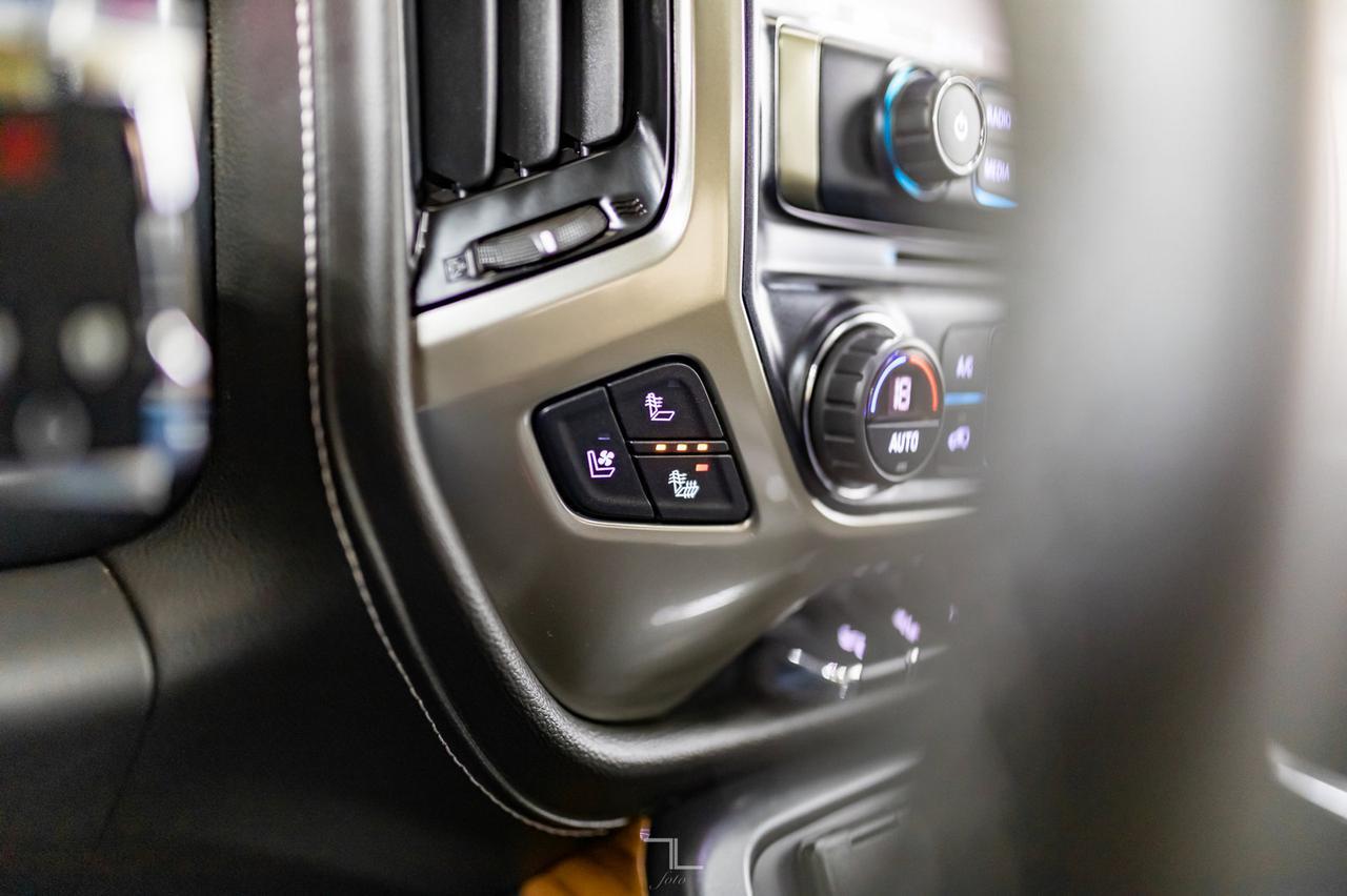 2018 Chevrolet Silverado 1500 4x4 Crew Cab High Country Leather Roof Nav Red Deer AB