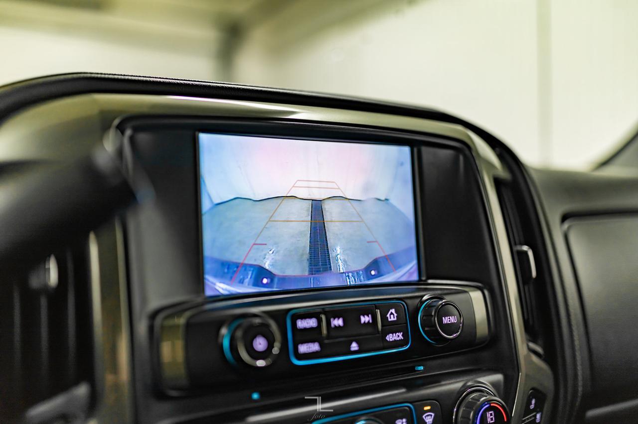 2018 Chevrolet Silverado 1500 4x4 Crew Cab High Country Leather Roof Nav Red Deer AB