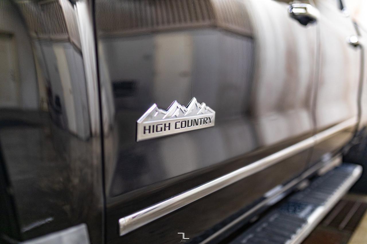 2018 Chevrolet Silverado 1500 4x4 Crew Cab High Country Leather Roof Nav Red Deer AB