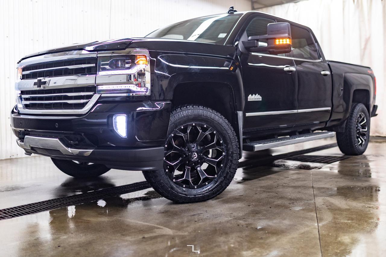 2018 Chevrolet Silverado 1500 4x4 Crew Cab High Country Leather Roof Nav Red Deer AB