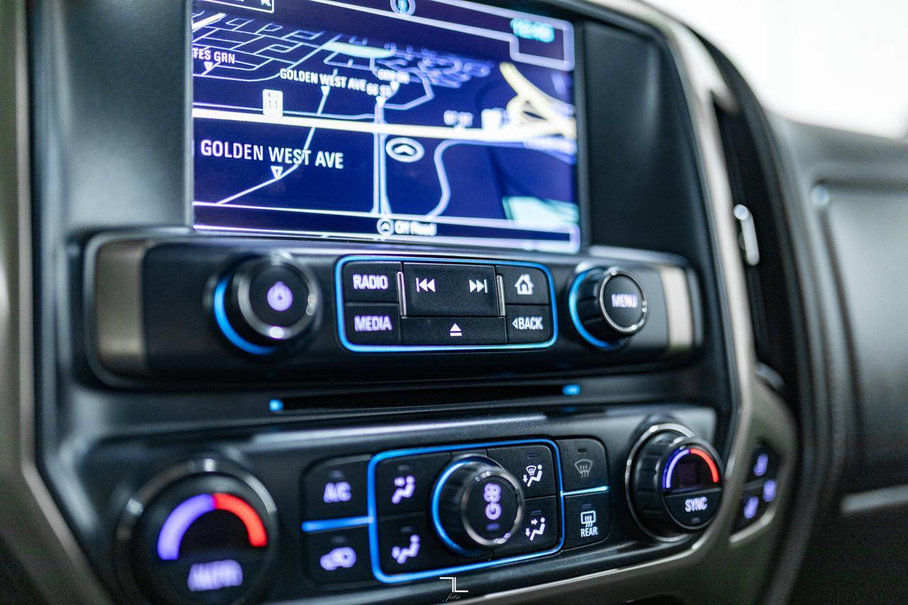 2018 Chevrolet Silverado 1500 4x4 Crew Cab High Country Leather Roof Nav Red Deer AB