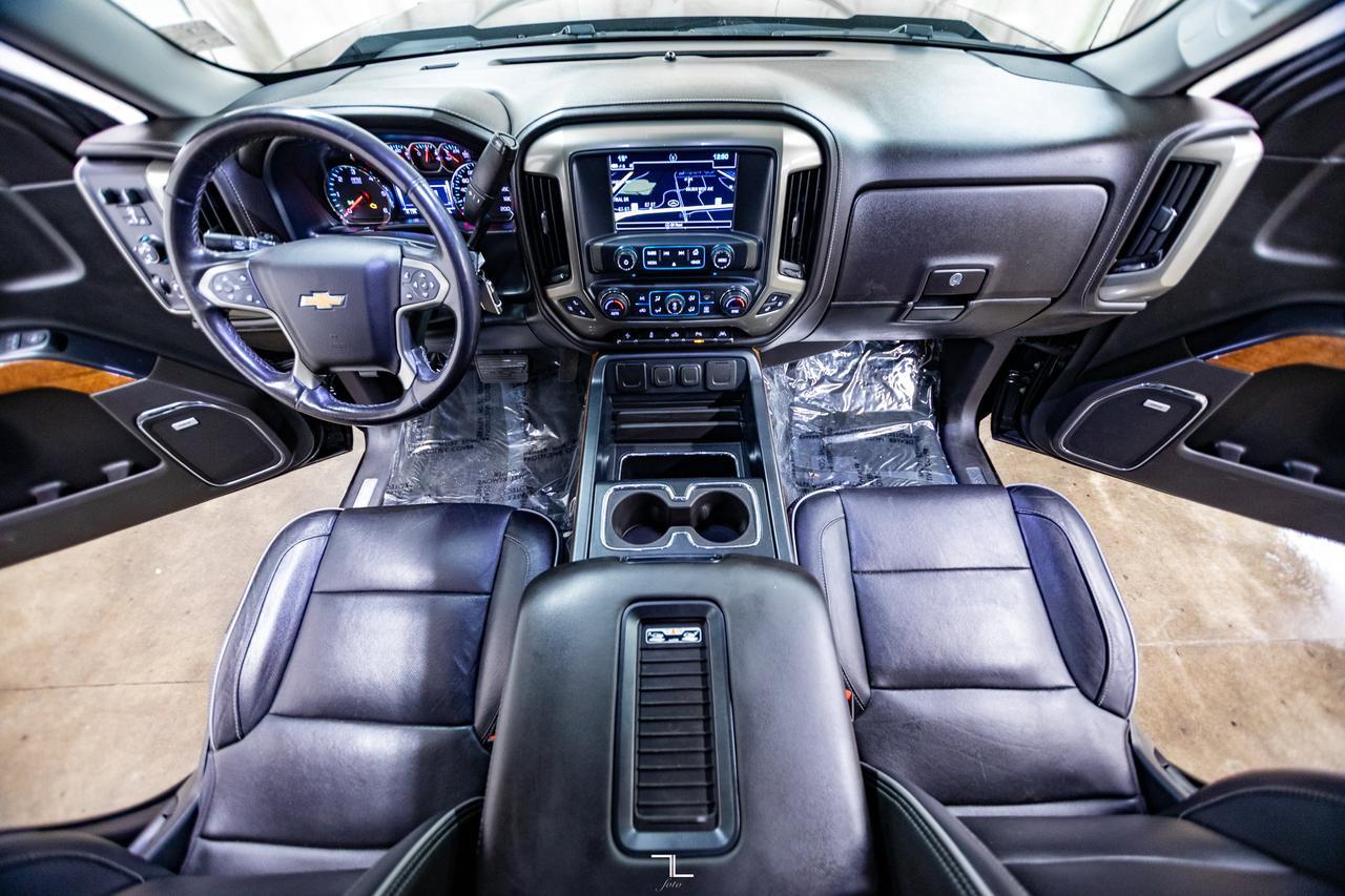 2018 Chevrolet Silverado 1500 4x4 Crew Cab High Country Leather Roof Nav Red Deer AB