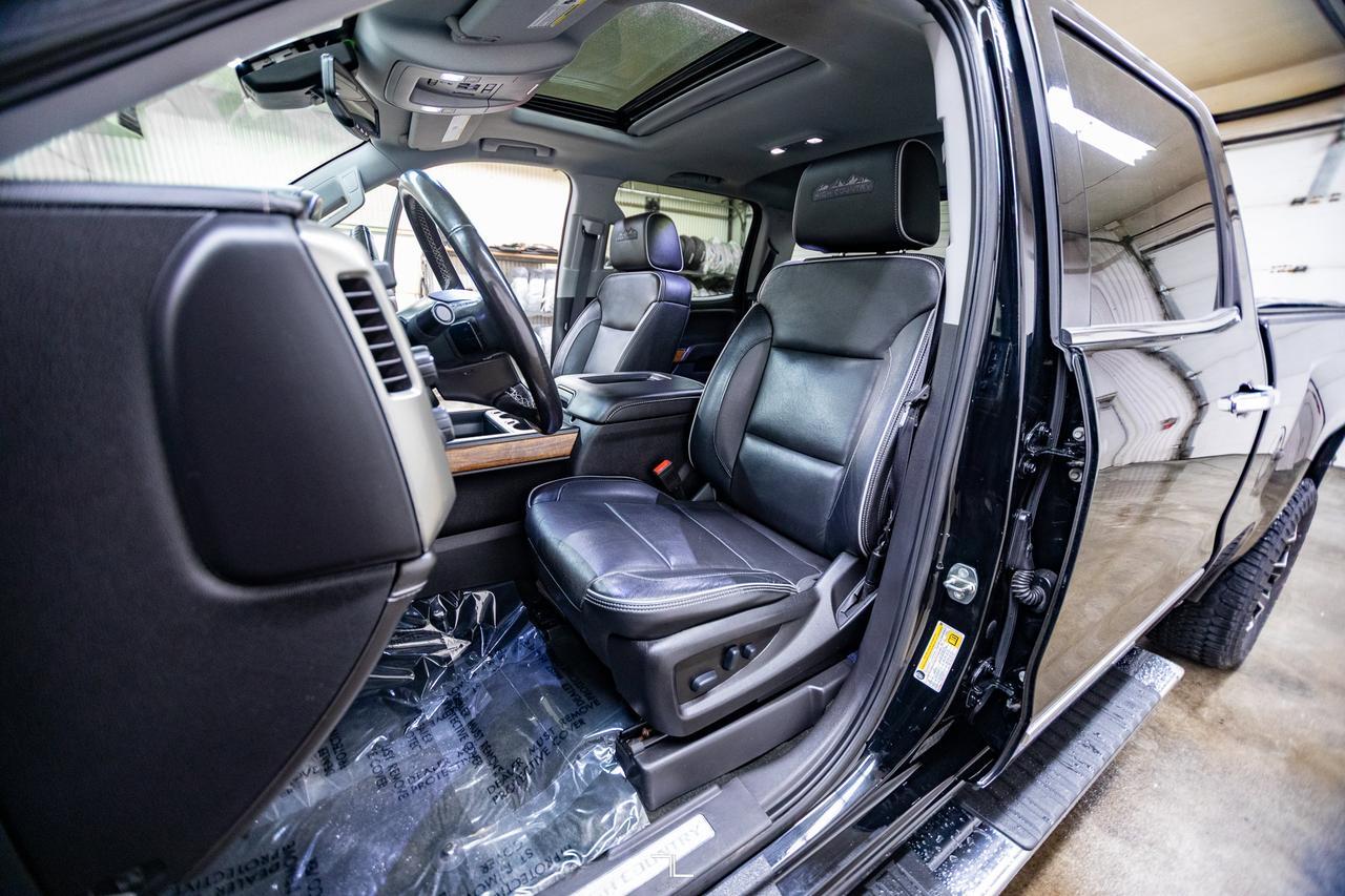 2018 Chevrolet Silverado 1500 4x4 Crew Cab High Country Leather Roof Nav Red Deer AB