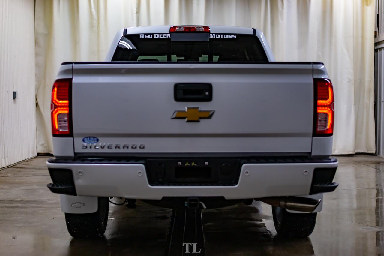 2018 Chevrolet Silverado 1500 4x4 Crew Cab High Country Leather Roof Nav Red Deer AB