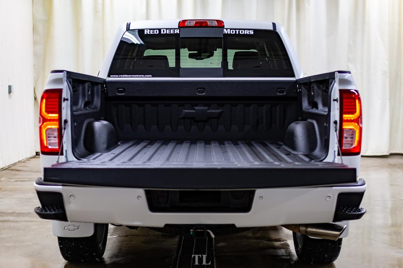 2018 Chevrolet Silverado 1500 4x4 Crew Cab High Country Leather Roof Nav Red Deer AB