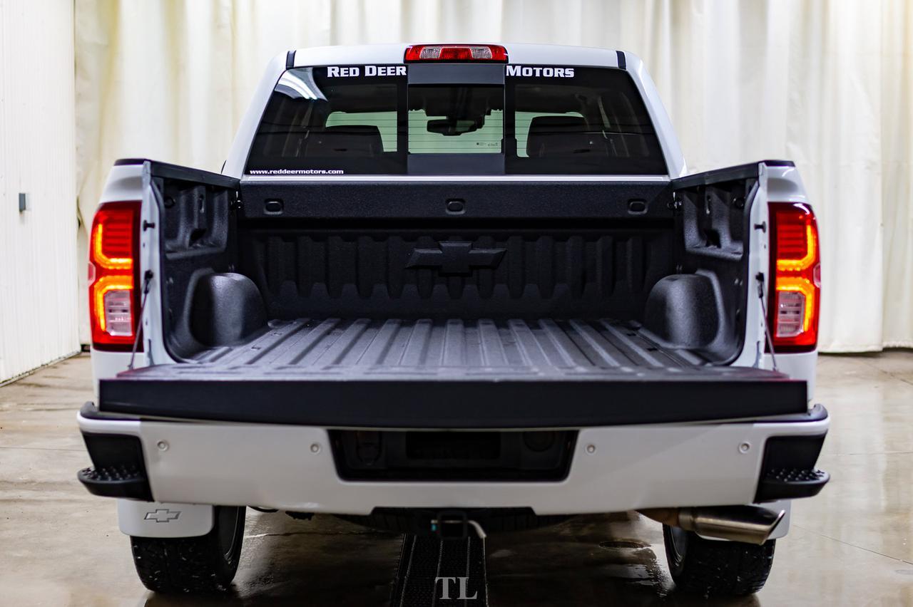 2018 Chevrolet Silverado 1500 4x4 Crew Cab High Country Leather Roof Nav Red Deer AB