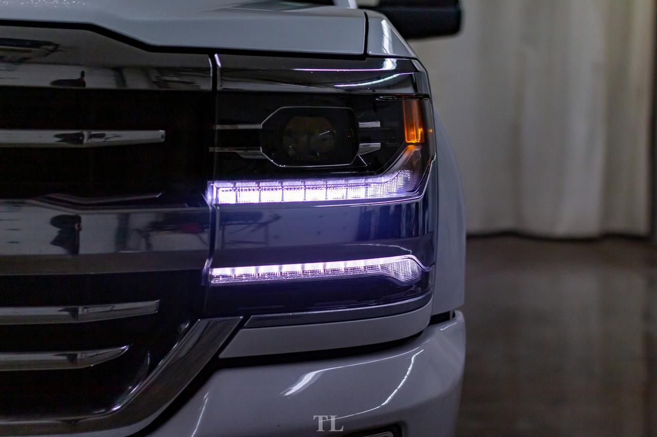 2018 Chevrolet Silverado 1500 4x4 Crew Cab High Country Leather Roof Nav Red Deer AB