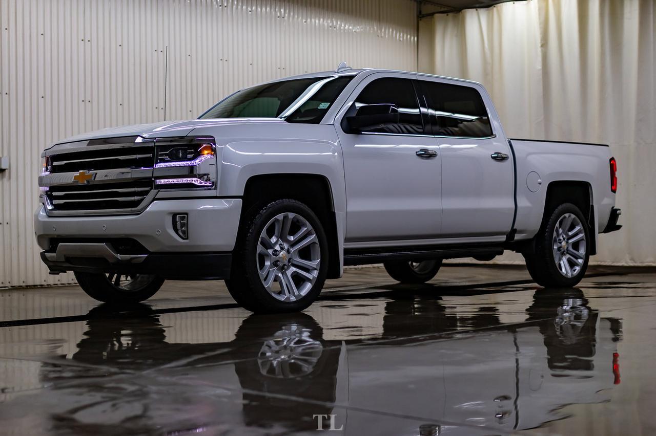 2018 Chevrolet Silverado 1500 4x4 Crew Cab High Country Leather Roof Nav Red Deer AB
