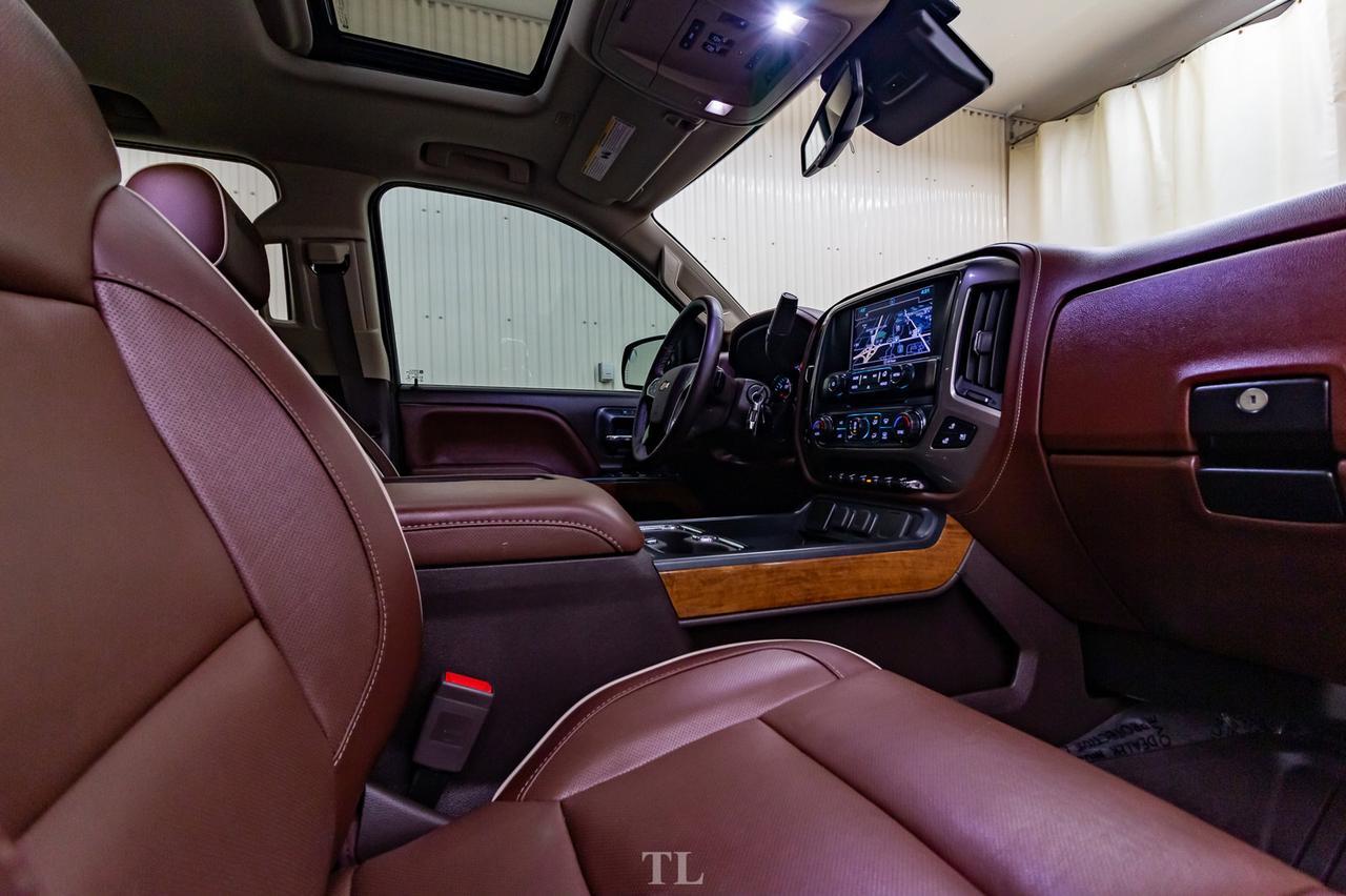 2018 Chevrolet Silverado 1500 4x4 Crew Cab High Country Leather Roof Nav Red Deer AB