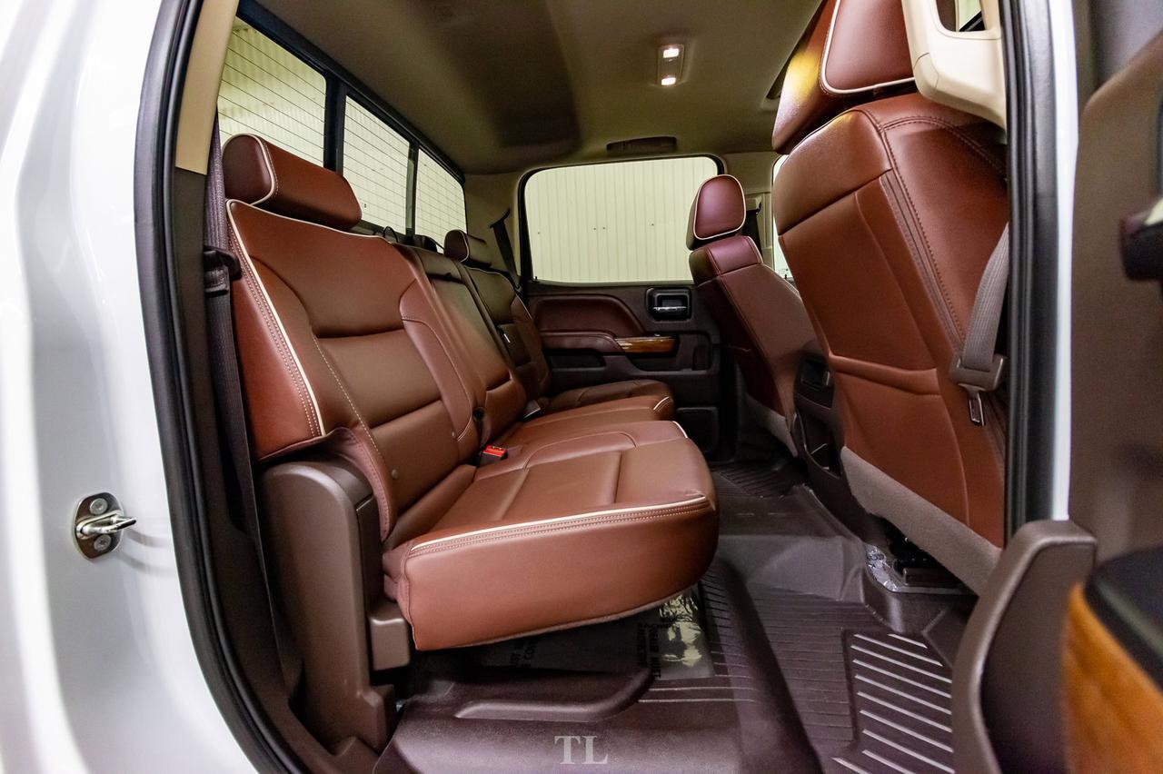 2018 Chevrolet Silverado 1500 4x4 Crew Cab High Country Leather Roof Nav Red Deer AB