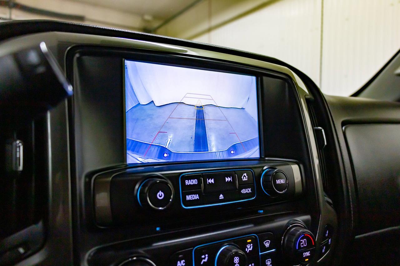 2018 Chevrolet Silverado 1500 4x4 Crew Cab High Country Leather Roof Nav Red Deer AB