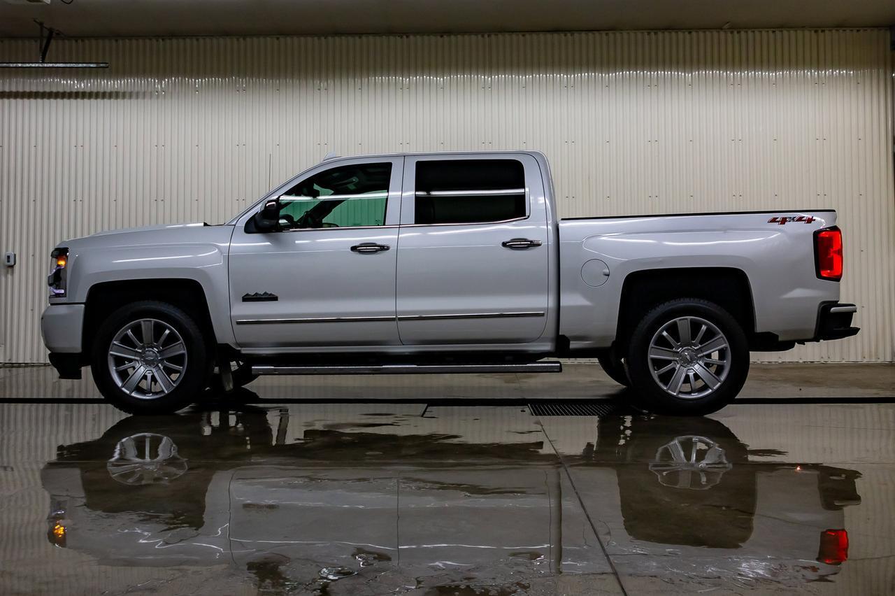 2018 Chevrolet Silverado 1500 4x4 Crew Cab High Country Leather Roof Nav Red Deer AB
