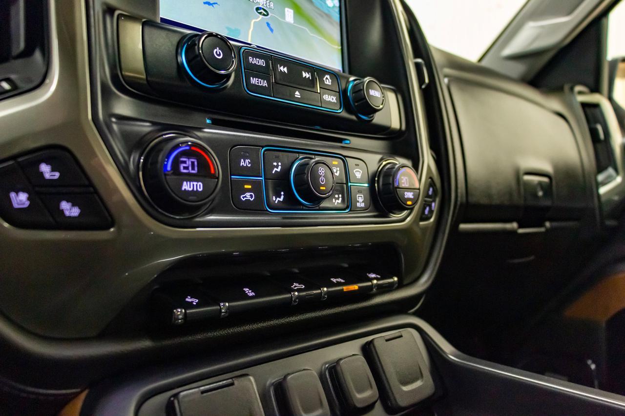 2018 Chevrolet Silverado 1500 4x4 Crew Cab High Country Leather Roof Nav Red Deer AB