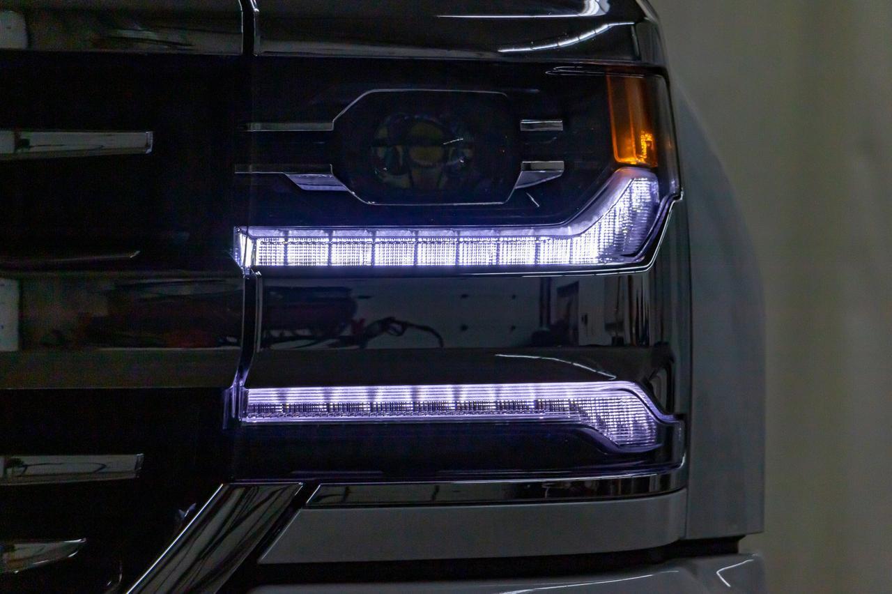 2018 Chevrolet Silverado 1500 4x4 Crew Cab High Country Leather Roof Nav Red Deer AB