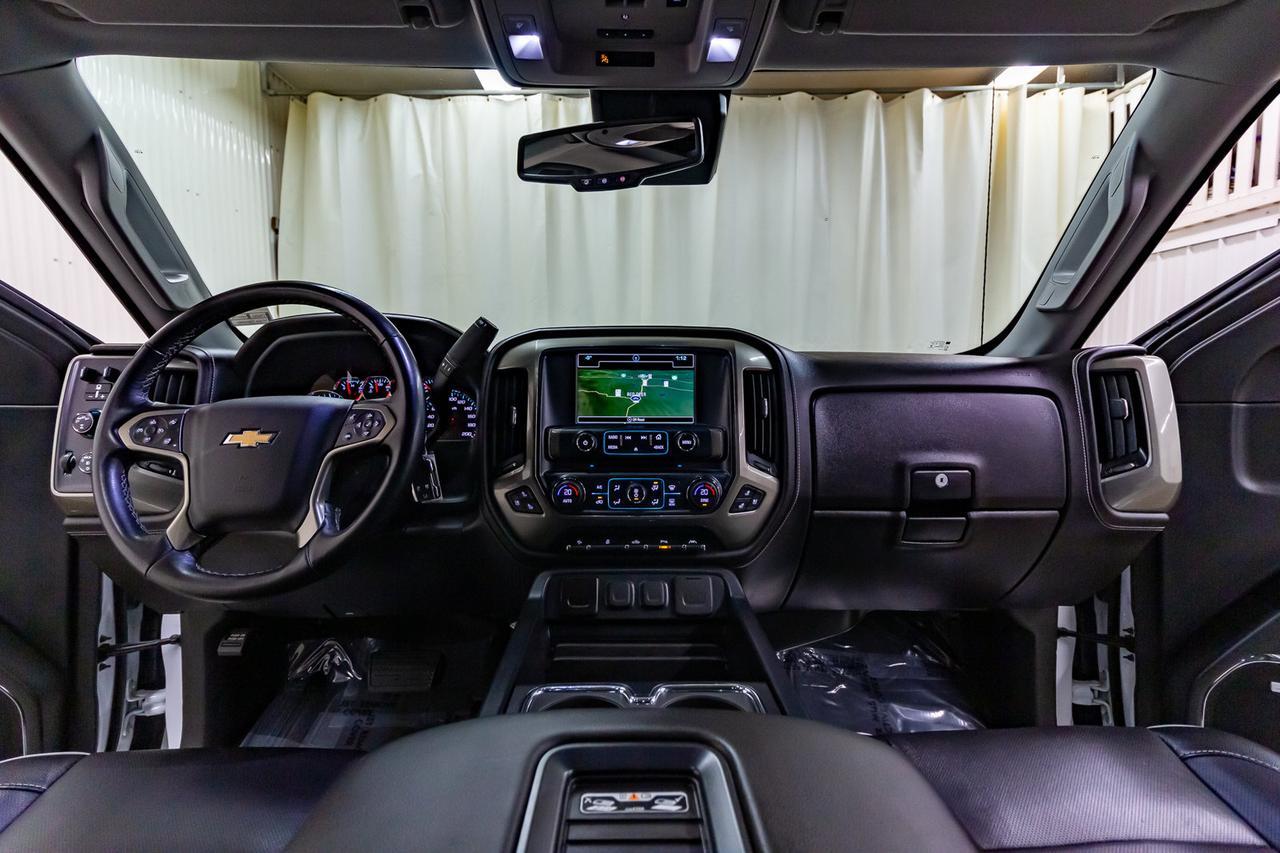 2018 Chevrolet Silverado 1500 4x4 Crew Cab High Country Leather Roof Nav Red Deer AB