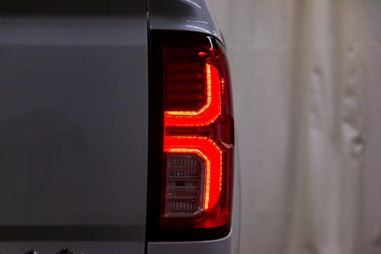 2018 Chevrolet Silverado 1500 4x4 Crew Cab High Country Leather Roof Nav Red Deer AB