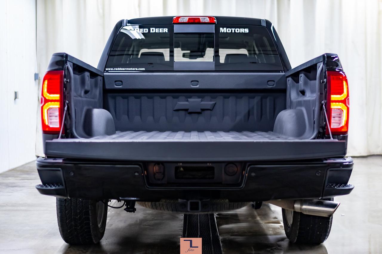 2018 Chevrolet Silverado 1500 4x4 Crew Cab High Country Leather Roof Nav Red Deer AB