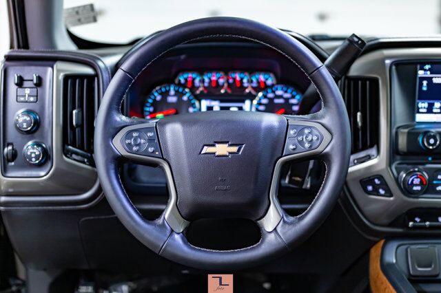 2018 Chevrolet Silverado 1500 4x4 Crew Cab High Country Leather Roof Nav Red Deer AB