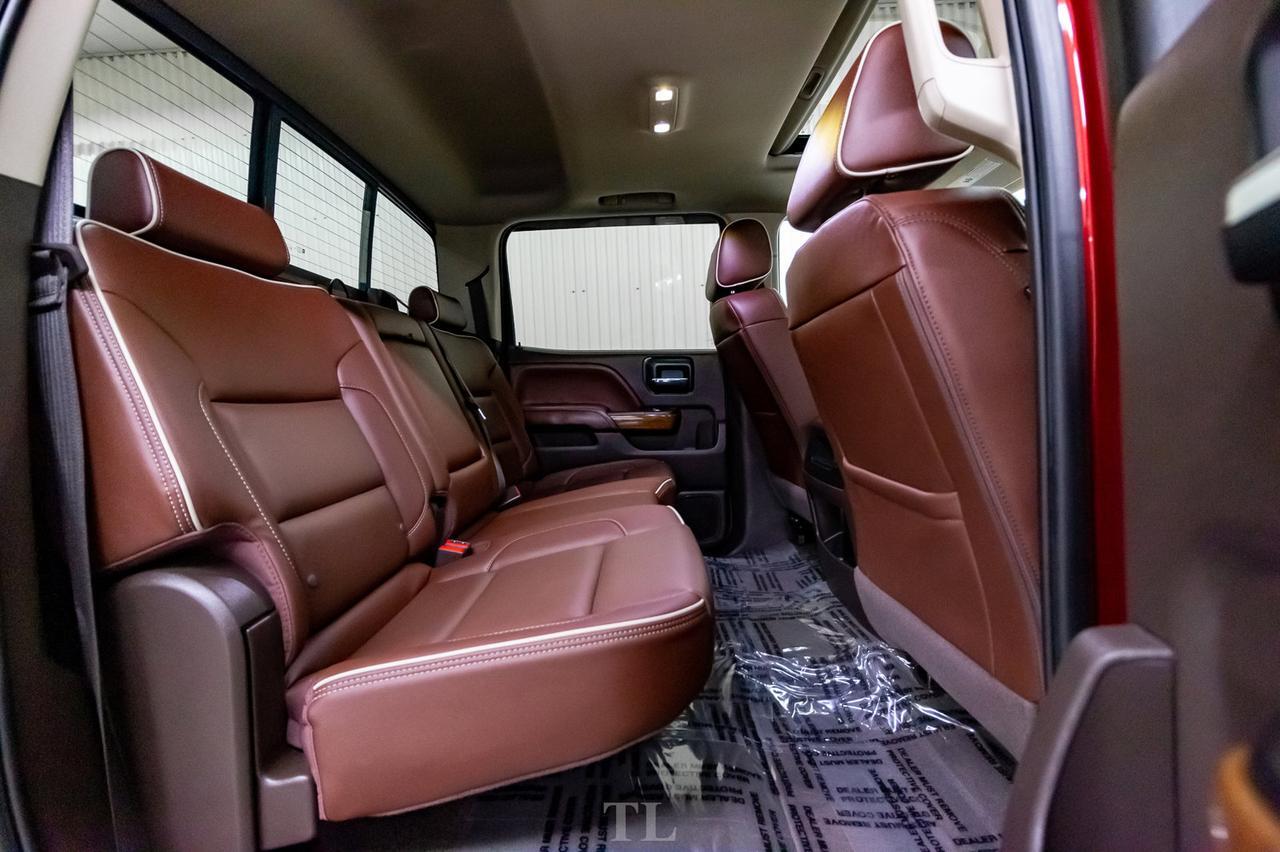 2018 Chevrolet Silverado 1500 4x4 Crew Cab High Country Longbox Leather Roof Nav Red Deer AB