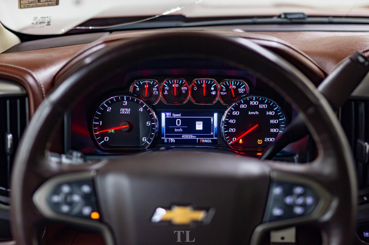 2018 Chevrolet Silverado 1500 4x4 Crew Cab High Country Longbox Leather Roof Nav Red Deer AB